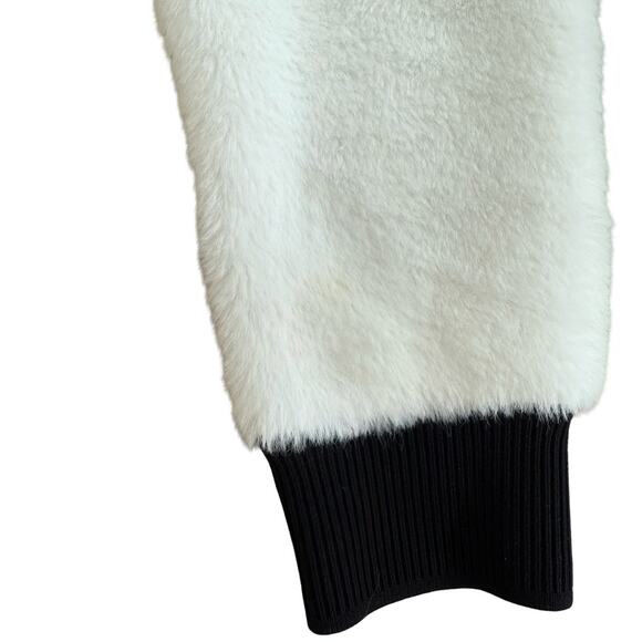 $70 Calvin Klein Performance White Quarter-Zip Fleece Crop Sweatshirt - S/P - Picture 5 of 5